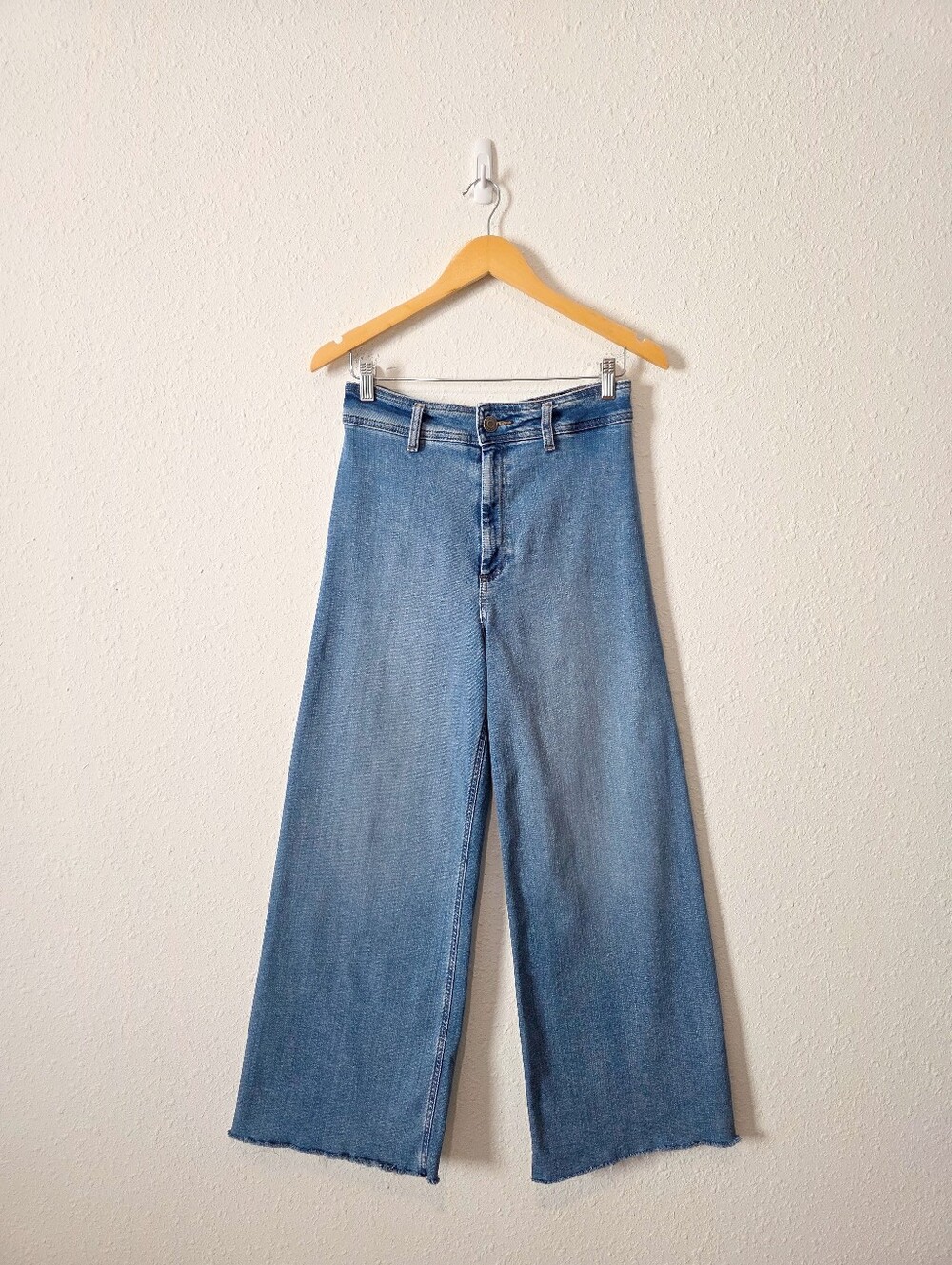 Zara High Rise Wide Leg Jeans 8